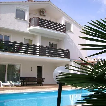 Apartman In With Balcony, Air Conditioning, Wifi 819-2 Poreč