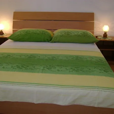 Lejlighed In With Balcony, Air Conditioning, Wifi 819-2 Poreč