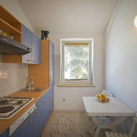 Apartmán In With Balcony, Air Conditioning, Wifi 819-2